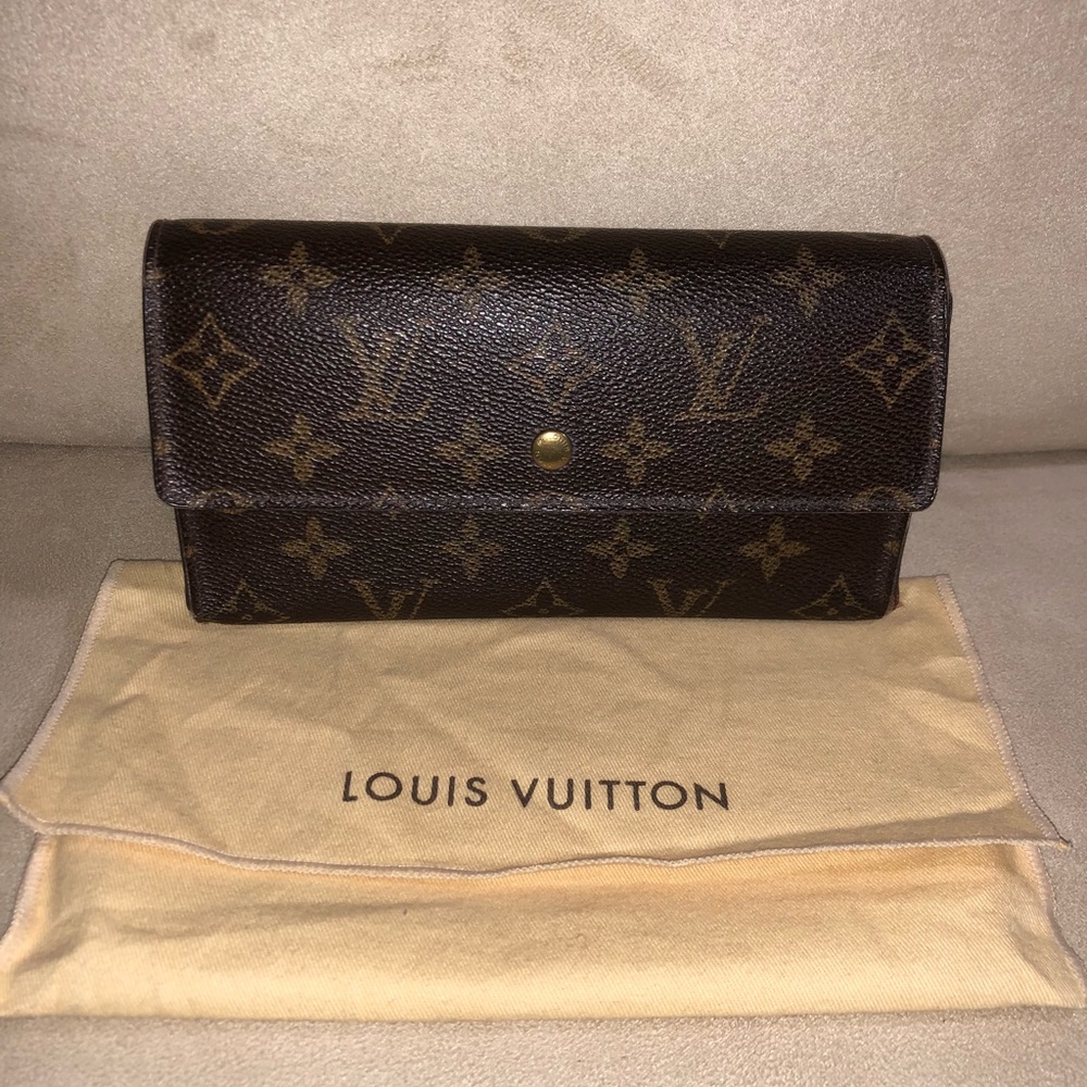 100% Authentic Louis Vuitton Trifold Long Wallet